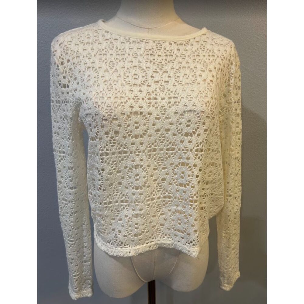 No Boundaries crochet long sleeve top